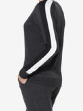 Tommy John women’s lounge crew neck Sweatshirt with double stripe,  size medium